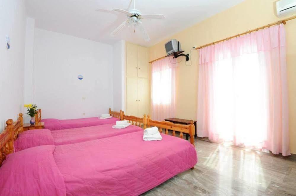 Villa Kavallaris & Apartments Месарія Екстер'єр фото